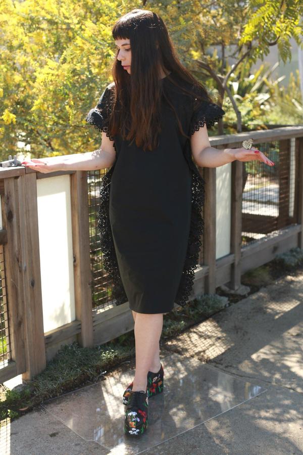 Robert Clergerie Anyang Floral Embroidered Leather Oxfords Black