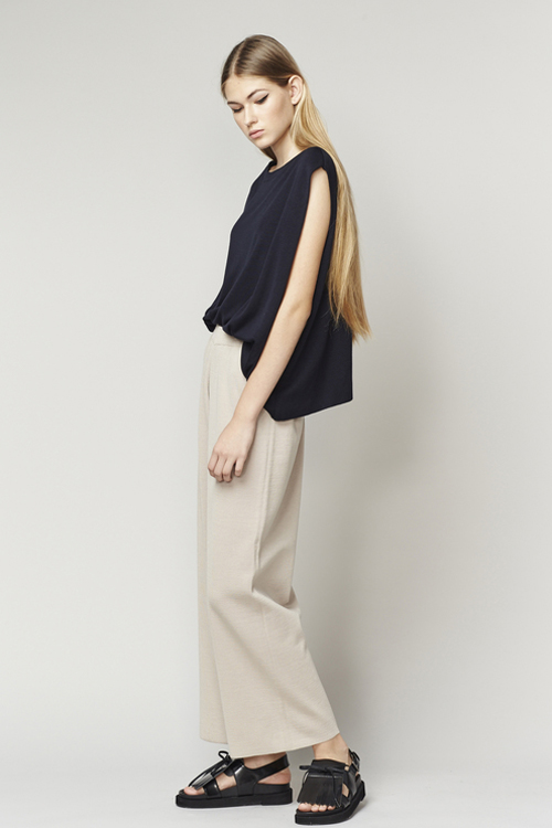 ACHRO LINEN MIXED KNIT TOP WITH FOLDED SIDES - NAVY ACHRO LINEN MIXED KNIT TOP WITH FOLDED SIDES - NAVY