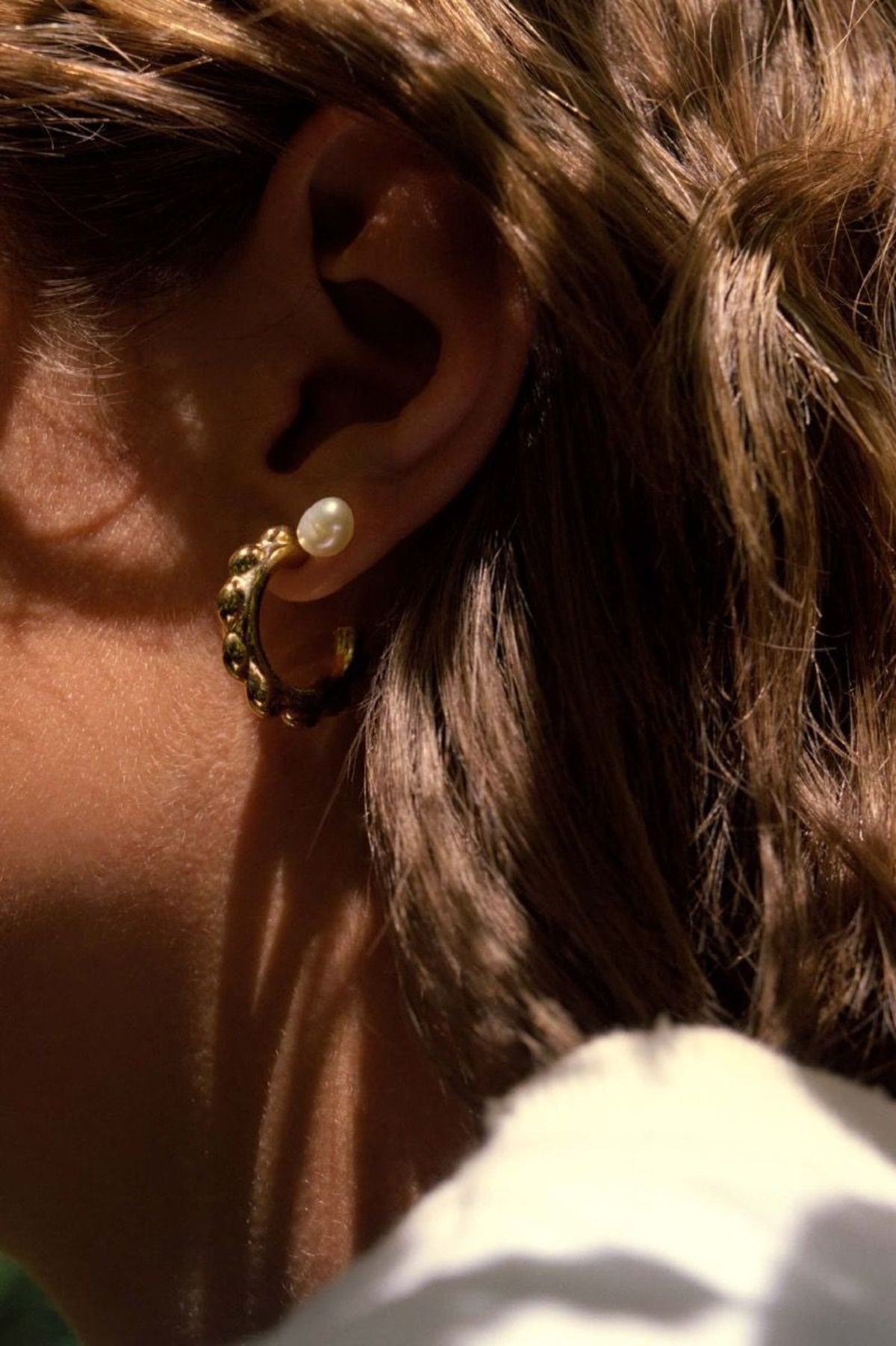 Baroque Helix Maria Black Helix Earring Skull Earring Maria Tash Black Diamond Black Diamond Web Threaded Stud  Earring Yellow Gold 15mm Left