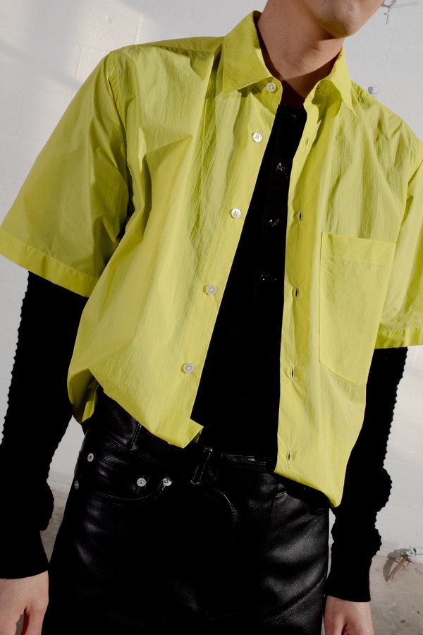 CMMN SWDN Damien Tech Nylon Boxy Elastic Shirt CMMN SWDN Damien Tech Nylon Boxy Elastic Shirt