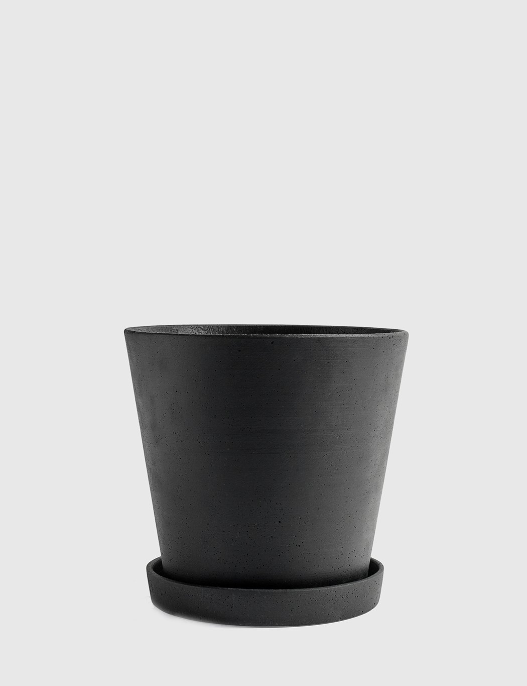 Hay Flower Pot with Saucer XXLarge Black Garmentory