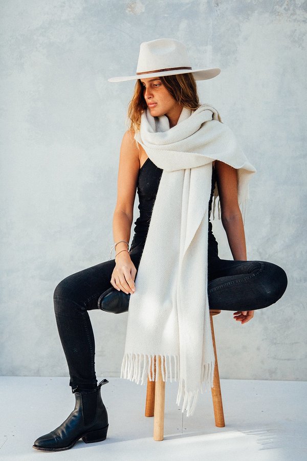 Pampa Puna Oversized Scarf - Natural Pampa Puna Oversized Scarf - Natural