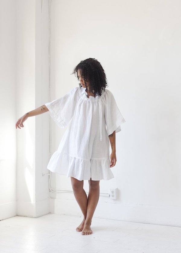 Deiji Studios The 05 Short Linen Sleep Dress - White | Garmentory