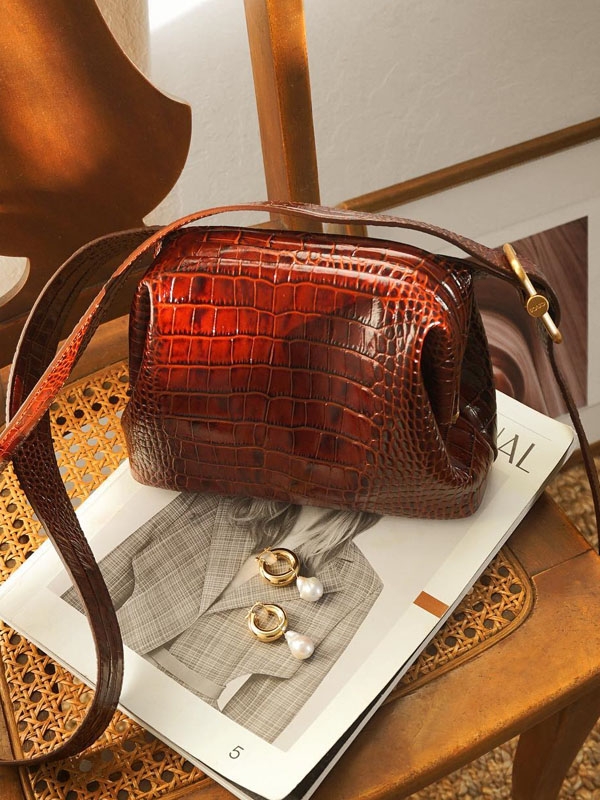バッグ OSOI// MINI BROT wine red OSOI Brick Mini Brot | Bags | OEUVR – OEUVR