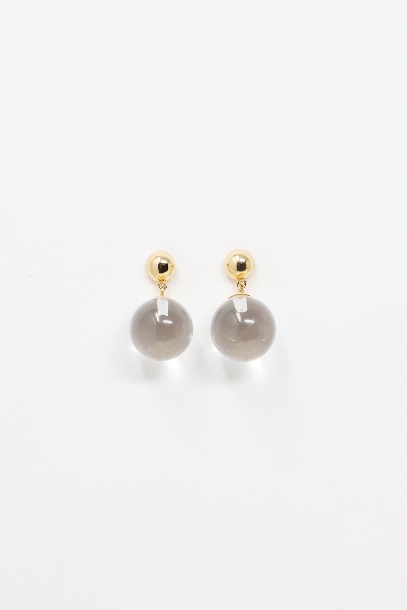 LA発!雑誌掲載多数【J. Hannah】Glace Drop Earrings14kゴールド J Hannah Glace Drop Earrings - Gold | Garmentory
