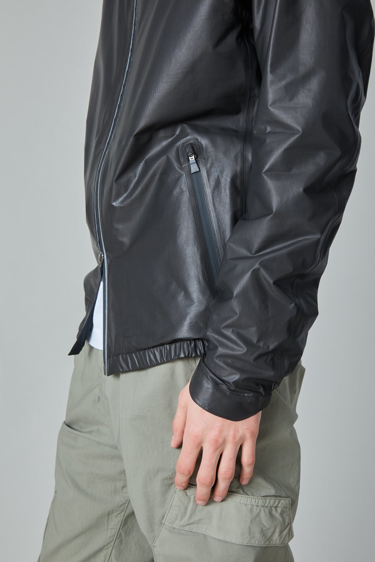Herno Goretex Shakedry Laminar Hooded Bomber - Espresso | Garmentory