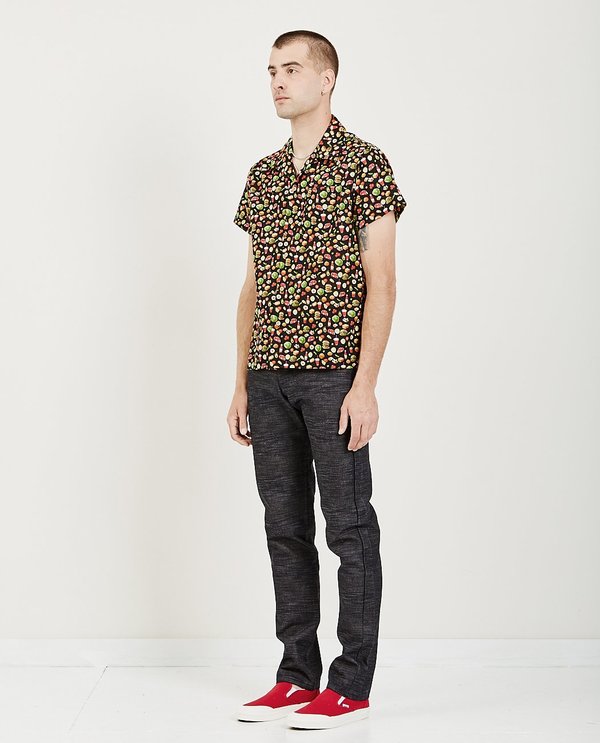 Naked & Famous ALOHA SHIRT VINTAGE FAST FOOD - BLACK Naked & Famous ALOHA SHIRT VINTAGE FAST FOOD - BLACK