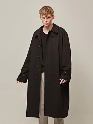 black macintosh coat