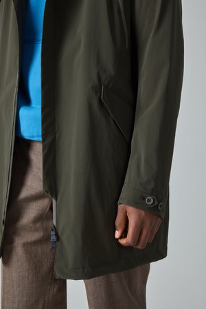 Herno Cotton Poly Fishtail Raincoat - Olive Herno Cotton Poly Fishtail Raincoat - Olive
