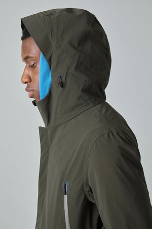 Herno Cotton Poly Fishtail Raincoat - Olive Herno Cotton Poly Fishtail Raincoat - Olive