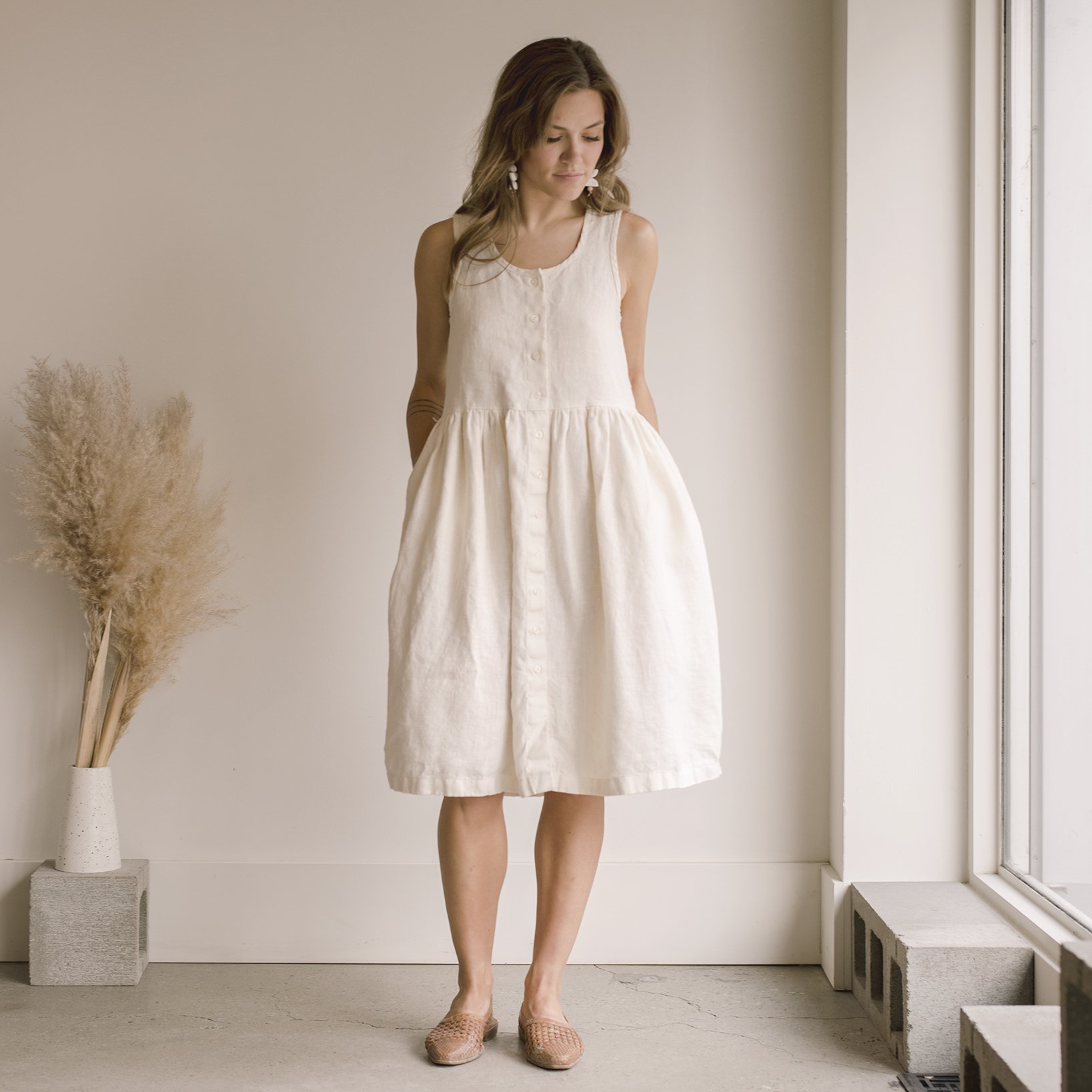 Beaton linen gathered dress Clearance