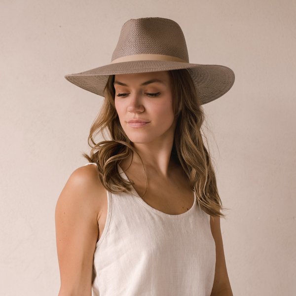 Janessa Leone Valentine Packable Straw Fedora - Grey 