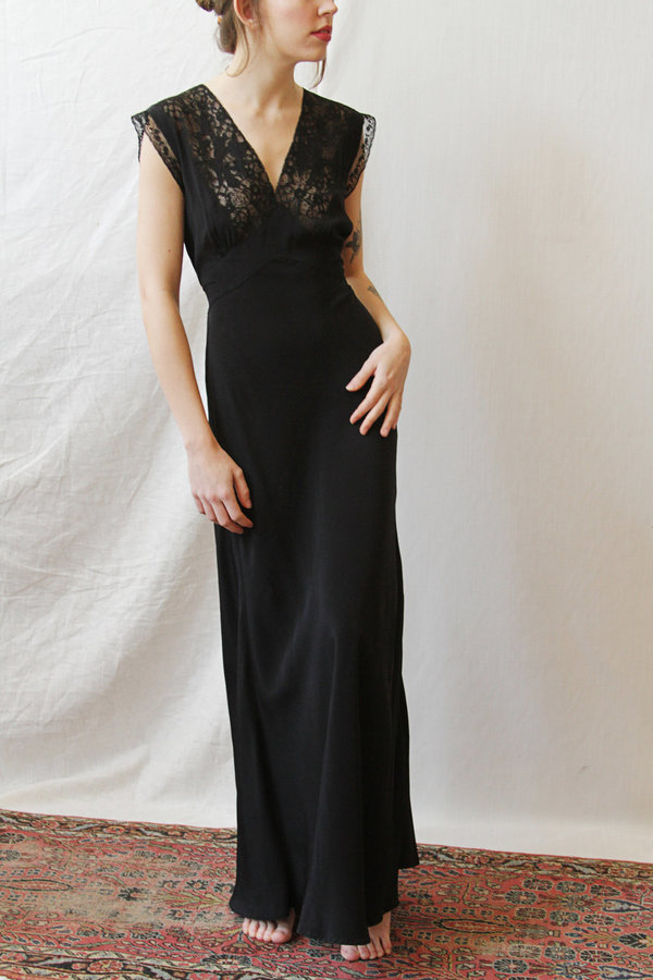 long sleeve black dresses Lyndon Slinky Maxi Dress / | MESHKI youll find the suitable oos_available US SIZE:2 The Most Beautiful Evening