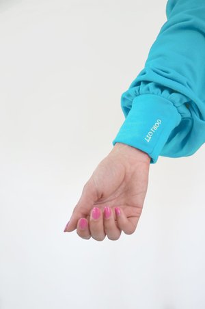 Oori Ott Romy Pullover - Magenta Rose Oori Ott Romy Pullover - Magenta Rose