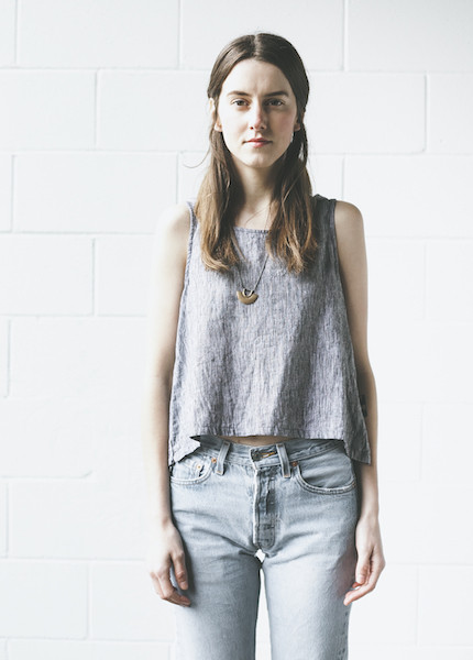 Me & Arrow - Basic Short Tank in Black Bark Me & Arrow - Basic Short Tank in Black Bark