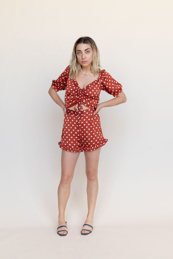 BETWEEN TEN Clo Top - Red Polka BETWEEN TEN Clo Top - Red Polka