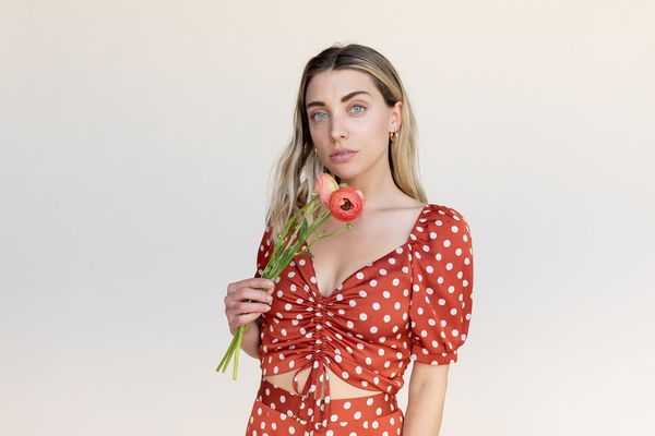 BETWEEN TEN Clo Top - Red Polka BETWEEN TEN Clo Top - Red Polka