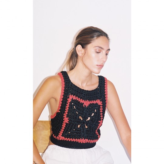 Pari Desai luna hand-crochet vest Black/Lava Pari Desai luna hand-crochet vest Black/Lava