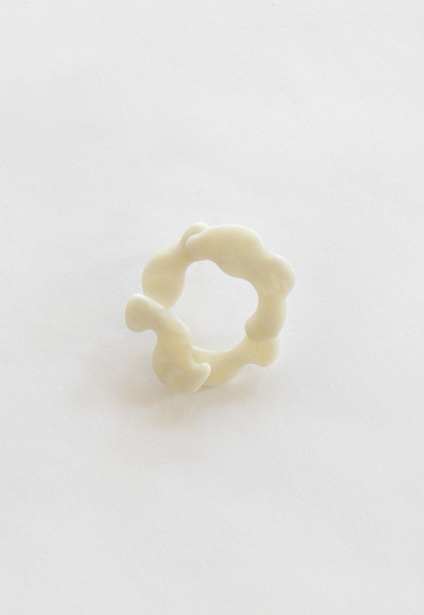 Après Ski Imbali Marble Hoops - White Après Ski Imbali Marble Hoops - White