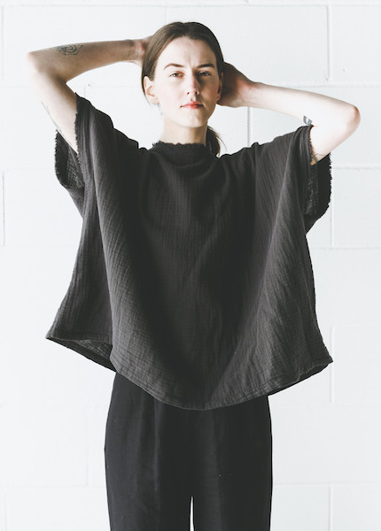 Black Crane - Double Gauze Square Top in Charcoal Black Crane - Double Gauze Square Top in Charcoal