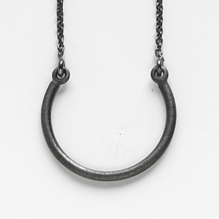 PILAR AGUECI - PENDENTIF CURVE PILAR AGUECI - PENDENTIF CURVE