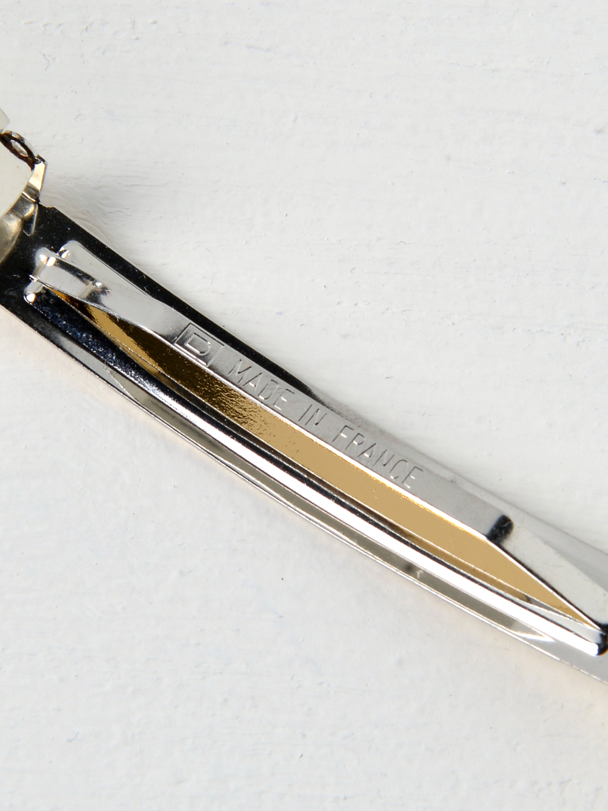 Sylvain le Hen XL Barrette - Gold - Image 5 of 5