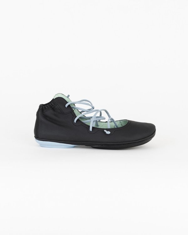 Camper Right Nina Flats Camper Right Nina Flats
