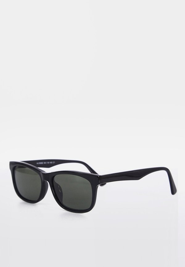 Unisex Staff 01 Sunglasses - Black Unisex Staff 01 Sunglasses - Black