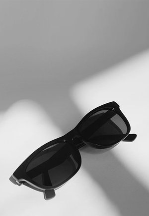 Unisex Staff 01 Sunglasses - Black Unisex Staff 01 Sunglasses - Black