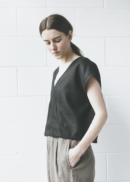Ursa Minor Aleph Top in Black Ursa Minor Aleph Top in Black
