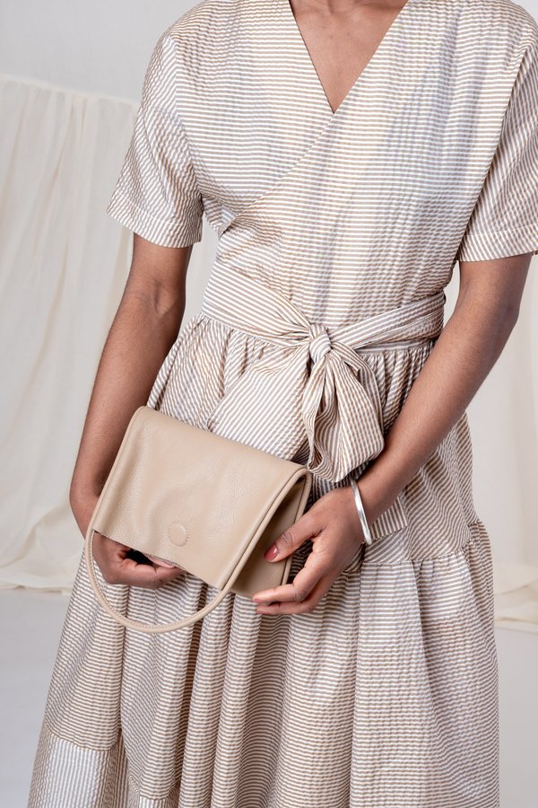 ARE Studio Mano Clutch ARE Studio Mano Clutch