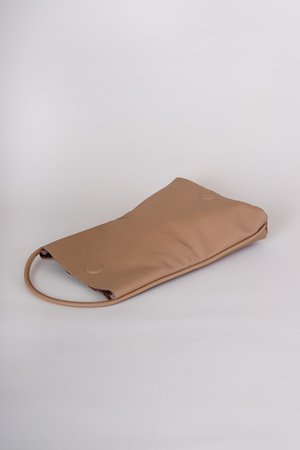 ARE Studio Mano Clutch ARE Studio Mano Clutch