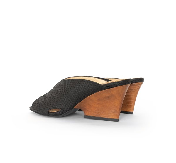 Circle Mule Natural Raffia Circle Mule Natural Raffia