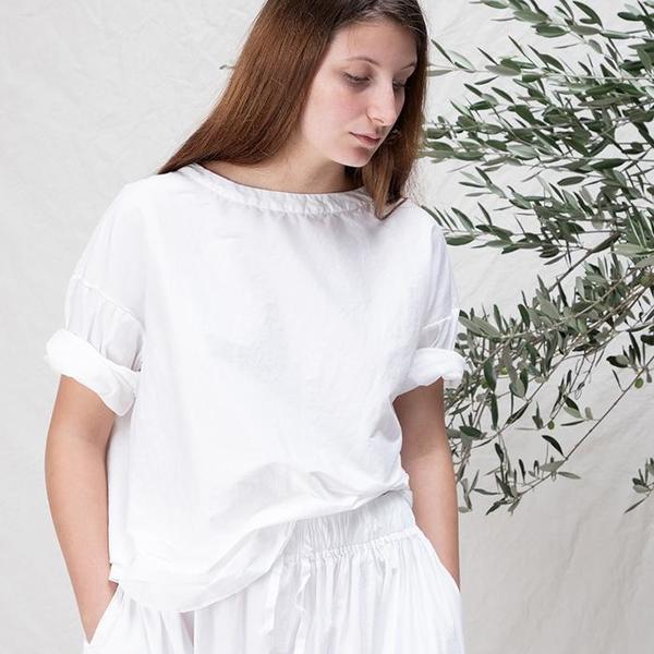 Album di Famiglia Open Back T-shirt - White | Garmentory