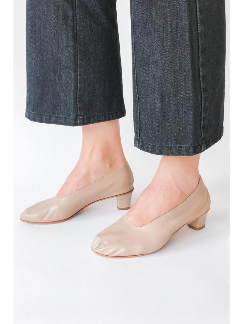 martiniano ヒール　ベージュ　39 Martiniano Women's Size 39 Leather Pumps