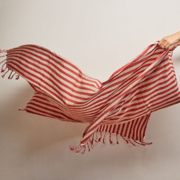 Oddbird Sinoh Handwoven Linen Towel - Crimson Oddbird Sinoh Handwoven Linen Towel - Crimson