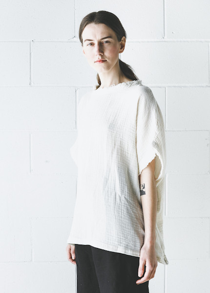 Black Crane Double Gauze Square Top in Cream Black Crane Double Gauze Square Top in Cream