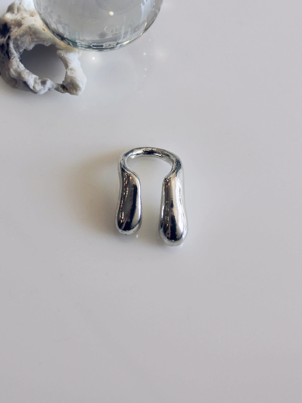 LLY Atelier Double Drop Ring - Silver LLY Atelier Double Drop Ring - Silver
