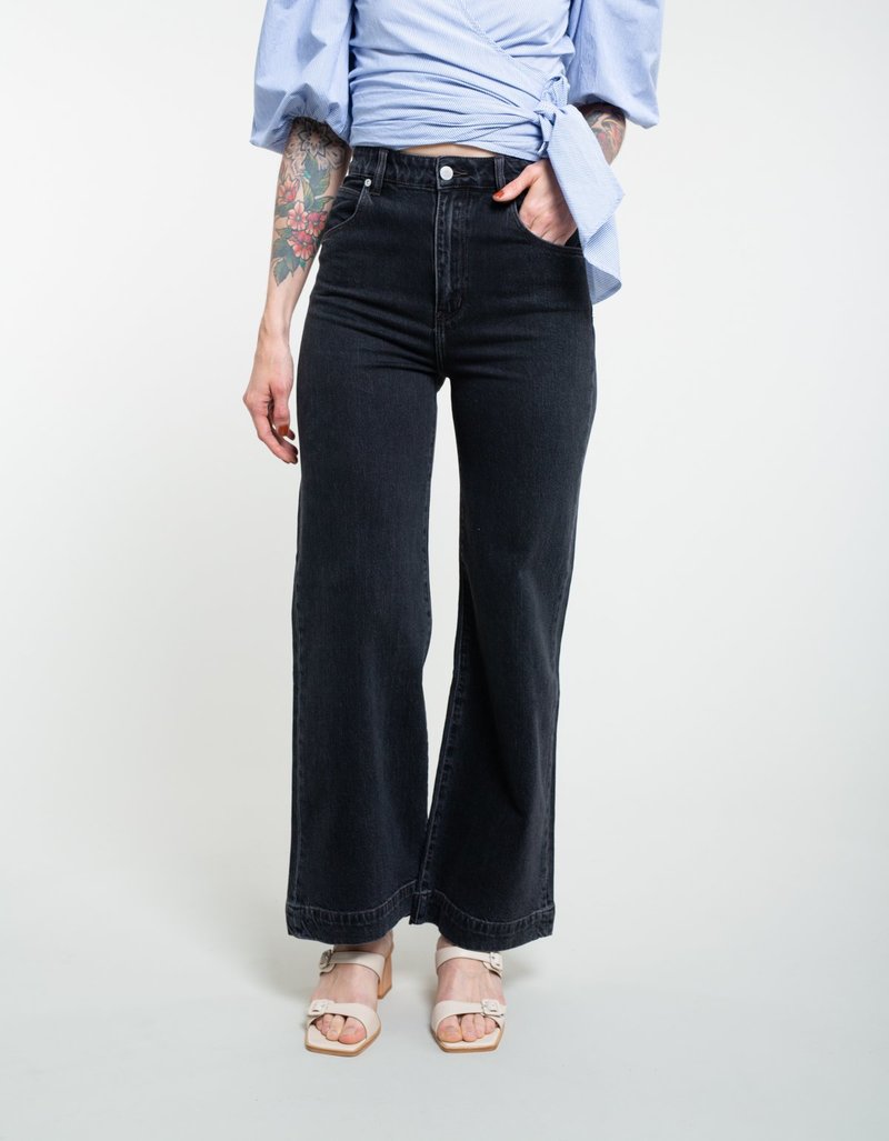 Garmentory Rollas Old Mate Jean Rollas Old Mate Jean Comfort Ash