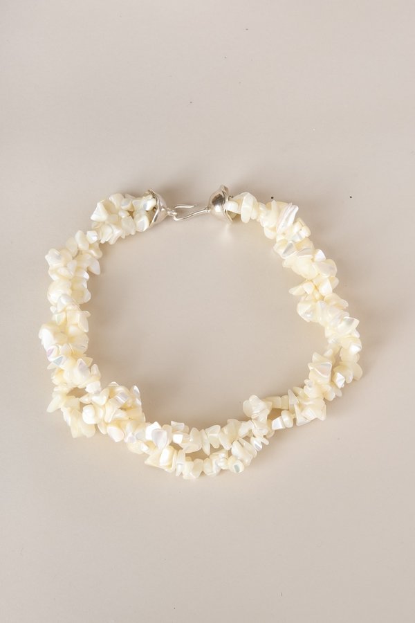 Another Feather LEI COLLAR Another Feather LEI COLLAR