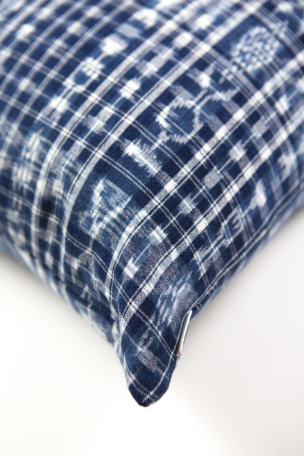Archive New York Vintage Corte Pillow - Indigo Plaid Archive New York Vintage Corte Pillow - Indigo Plaid
