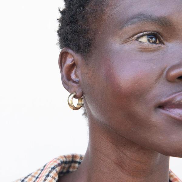 SOKO Mini Bold Hoops - Gold SOKO Mini Bold Hoops - Gold