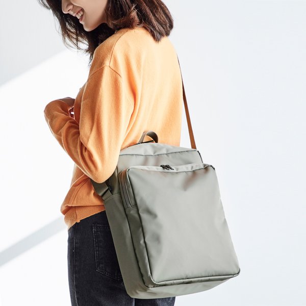Poketo City Crossbody - Olive Poketo City Crossbody - Olive