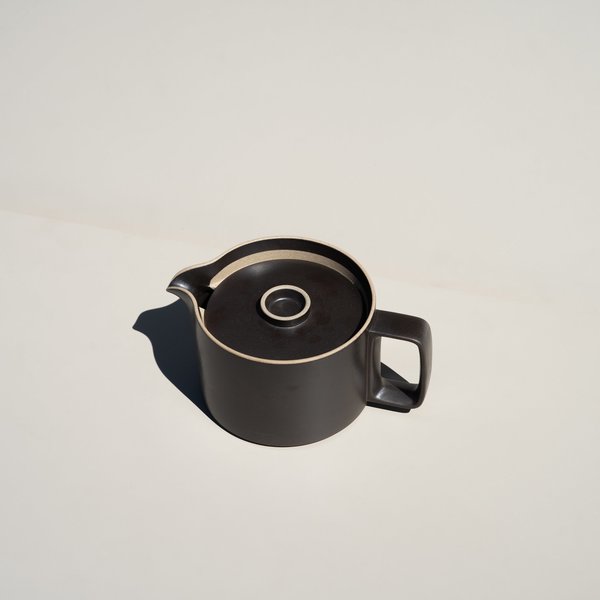 Hasami Porcelain Teapot - Black Hasami Porcelain Teapot - Black