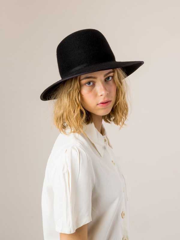 Brookes Boswell Violetto in Wool Felt Brookes Boswell Violetto in Wool Felt