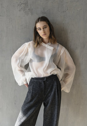 K M by L A N G E SILK WEIGHTLESS CROSSOVER BLOUSE - OFF WHITE K M by L A N G E SILK WEIGHTLESS CROSSOVER BLOUSE - OFF WHITE