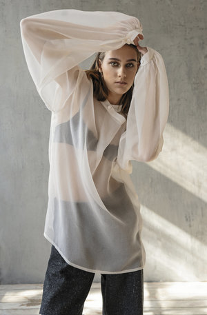 K M by L A N G E SILK WEIGHTLESS CROSSOVER BLOUSE - OFF WHITE K M by L A N G E SILK WEIGHTLESS CROSSOVER BLOUSE - OFF WHITE