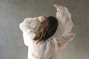 K M by L A N G E SILK WEIGHTLESS CROSSOVER BLOUSE - OFF WHITE K M by L A N G E SILK WEIGHTLESS CROSSOVER BLOUSE - OFF WHITE