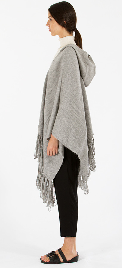 Voz PONCHO HOODIE Voz PONCHO HOODIE
