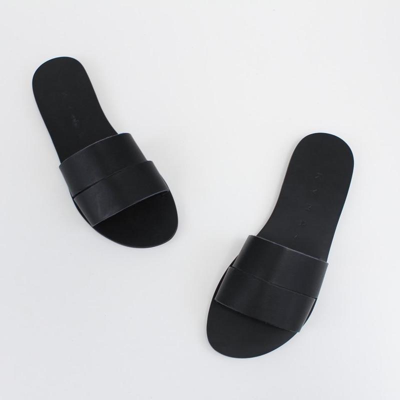 Kyma Kithira Sandal - Black